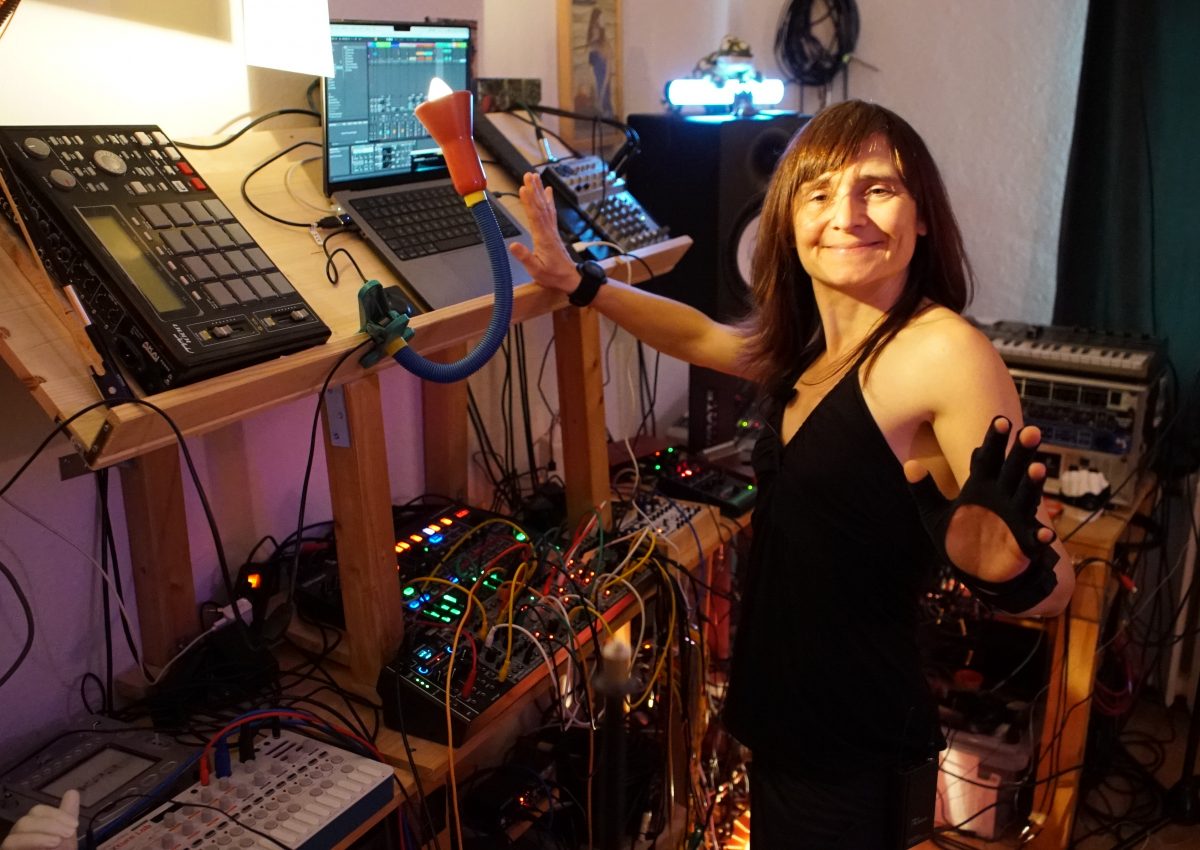 Resonant Fractures – an embodied sound experiment